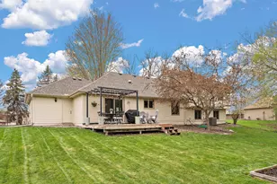 4589 Saddlewood Dr, Minnetonka, MN 55345 - Photo 9