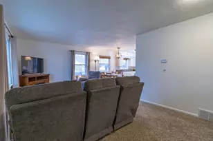 707 W Alcott Ave, Fergus Falls, MN 56537 - Photo 11