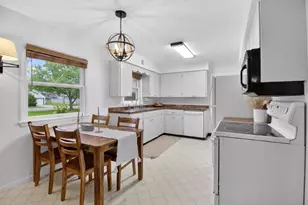 707 W Alcott Ave, Fergus Falls, MN 56537 - Photo 1