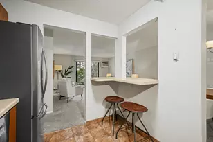 5645 Green Cir Dr, Hopkins, MN 55343 - Photo 9