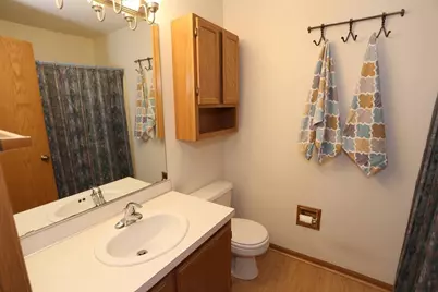 7689 Nicholas Way, Chanhassen, MN 55317 - Photo 9