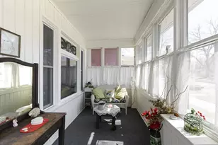 1043 Wilson Ave, Saint Paul, MN 55106 - Photo 3