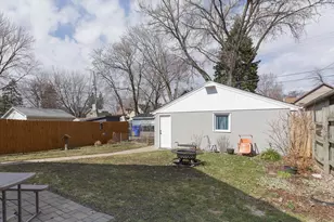 1043 Wilson Ave, Saint Paul, MN 55106 - Photo 15