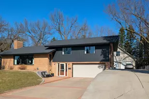 1308 Ridgeview Dr, Montevideo, MN 56265 - Photo 1