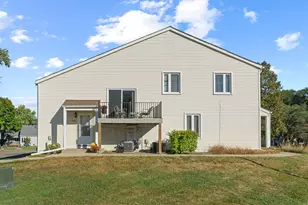 7404 Landau Dr, Bloomington, MN 55438 - Photo 15