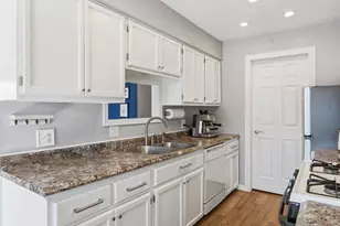 7404 Landau Dr, Bloomington, MN 55438 - Photo 7