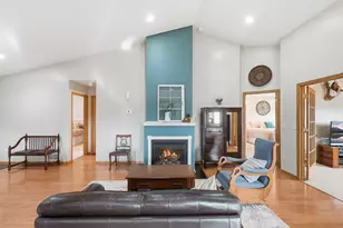 320 Willink Dr, Baldwin, WI 54002 - Photo 3