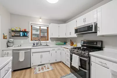 8893 Autumn Oaks Drive, Rockford, MN 55373 - Photo 7