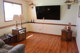 610 1st St E, Glencoe, MN 55336 - Photo 15