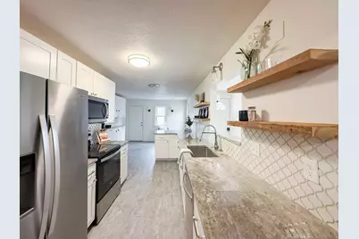 913 1st Street NW, Rochester, MN 55901 - Photo 1