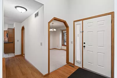 2970 Western Avenue N, Roseville, MN 55113 - Photo 9