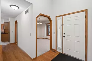 2970 Western Ave N, Roseville, MN 55113 - Photo 9