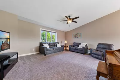 1604 Prairie Avenue SW, Faribault, MN 55021 - Photo 5