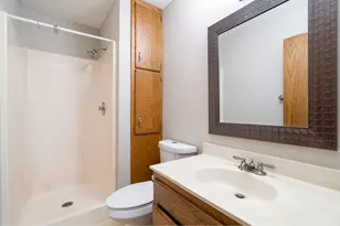 9850 Laguna Cir, Eden Prairie, MN 55347 - Photo 25