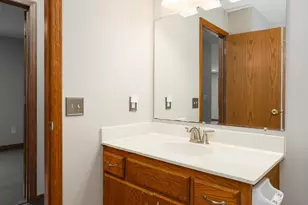 9850 Laguna Cir, Eden Prairie, MN 55347 - Photo 23