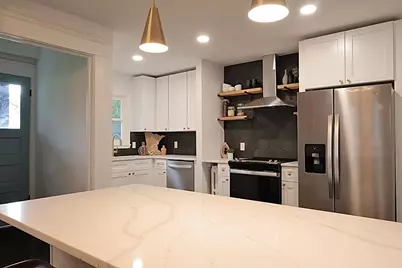 1711 Selby Avenue, Saint Paul, MN 55104 - Photo 11