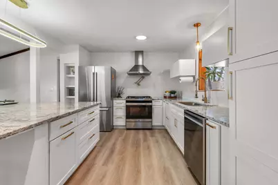 419 Springhill Road, Vadnais Heights, MN 55127 - Photo 7