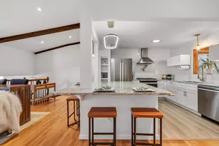 419 Springhill Rd, Vadnais Heights, MN 55127 - Photo 3