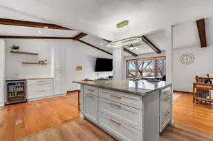 419 Springhill Rd, Vadnais Heights, MN 55127 - Photo 5