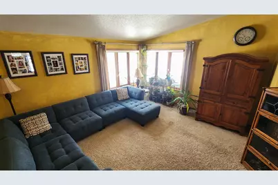 4041 S Rivershore Drive, Moorhead, MN 56560 - Photo 9