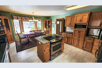 4041 S Rivershore Drive, Moorhead, MN 56560 - Photo 5