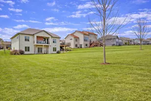 1936 Kerry Dr NE, Rochester, MN 55906 - Photo 45