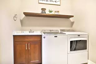 1936 Kerry Dr NE, Rochester, MN 55906 - Photo 23