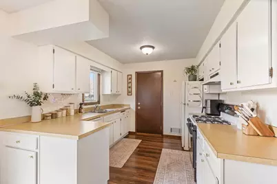 8656 Ivywood Avenue S, Cottage Grove, MN 55016 - Photo 9