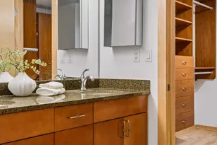 215 10th Ave S, Minneapolis, MN 55415 - Photo 35