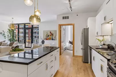 215 10th Avenue S #411, Minneapolis, MN 55415 - Photo 19