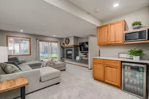 730 Debbie Ln, Carver, MN 55315 - Photo 33