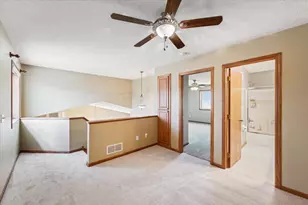 6913 Connelly Cir, Savage, MN 55378 - Photo 11