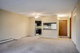 10401 Cedar Lake Rd, Hopkins, MN 55305 - Photo 19