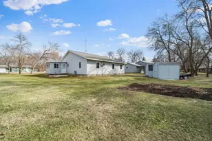 714 Janes Cir Dr SW, Alexandria, MN 56308 - Photo 5