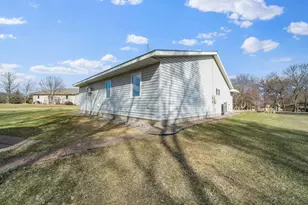 714 Janes Cir Dr SW, Alexandria, MN 56308 - Photo 7