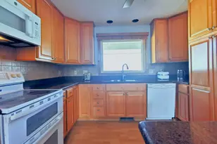 16347 Adret Ct, Eden Prairie, MN 55346 - Photo 9