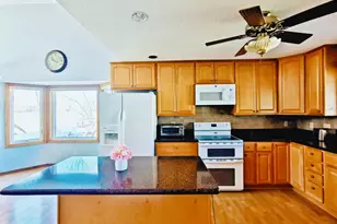 16347 Adret Ct, Eden Prairie, MN 55346 - Photo 11