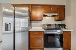 3219 Flag Ave N, New Hope, MN 55427 - Photo 9