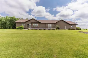 6432 Botzet Rd NE, Nelson, MN 56355 - Photo 21