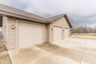 6432 Botzet Rd NE, Nelson, MN 56355 - Photo 57