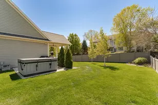342 Wimbledon Hills Dr SW, Rochester, MN 55902 - Photo 35