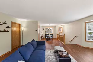 14213 Hibiscus Ct, Apple Valley, MN 55124 - Photo 7