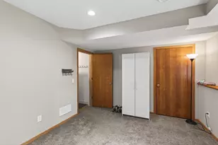 14213 Hibiscus Ct, Apple Valley, MN 55124 - Photo 21