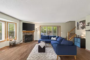 14213 Hibiscus Ct, Apple Valley, MN 55124 - Photo 5
