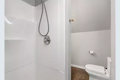 140 Davis Street S, Cambridge, MN 55008 - Photo 13