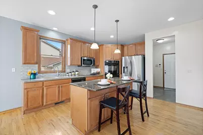 10803 Hawthorn Trail, Woodbury, MN 55129 - Photo 11