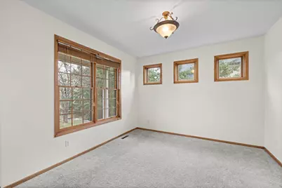 10803 Hawthorn Trail, Woodbury, MN 55129 - Photo 5