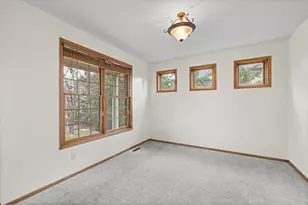 10803 Hawthorn Trail, Woodbury, MN 55129 - Photo 5