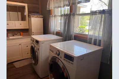 404 S Clayborn Avenue, Parkers Prairie, MN 56361 - Photo 27