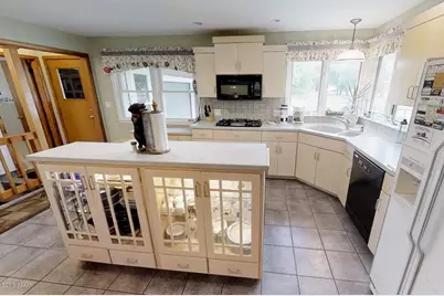 404 S Clayborn Avenue, Parkers Prairie, MN 56361 - Photo 13